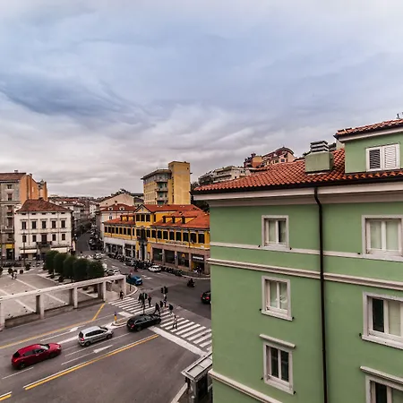 Dream ترييستي